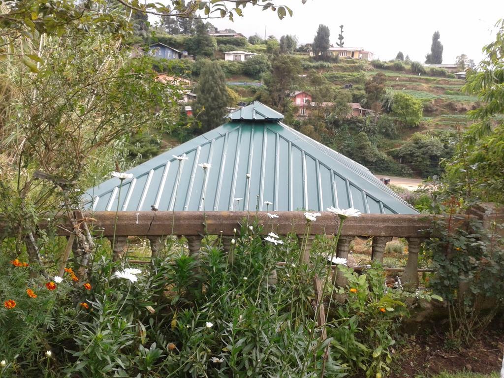 Senani Colonial Holiday Bungalow Nuwara Eliya Rom bilde