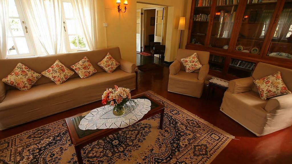 Senani Colonial Holiday Bungalow Nuwara Eliya Rom bilde